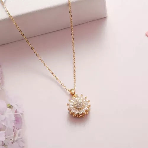 Collar Girasol Giratorio en Oro